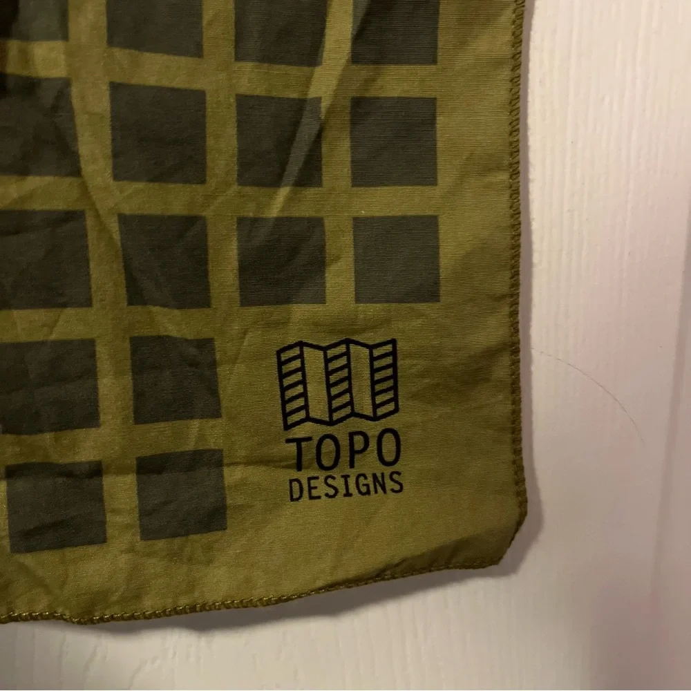 Topo Designs Bandana - Picture 4 of 4
